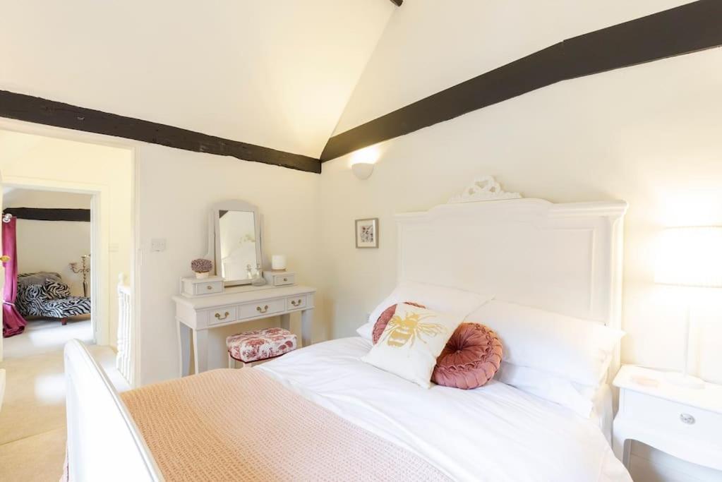 Dorney Windsor Legoland 5 Star Stay For Upto 14 Guests Экстерьер фото